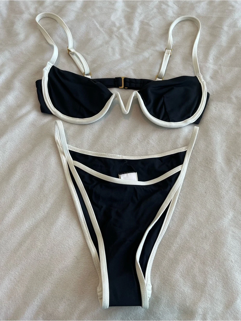L*Space Bikini Set Niko Top & Tommy Bitsy Bottoms Small Black/White Resortwear